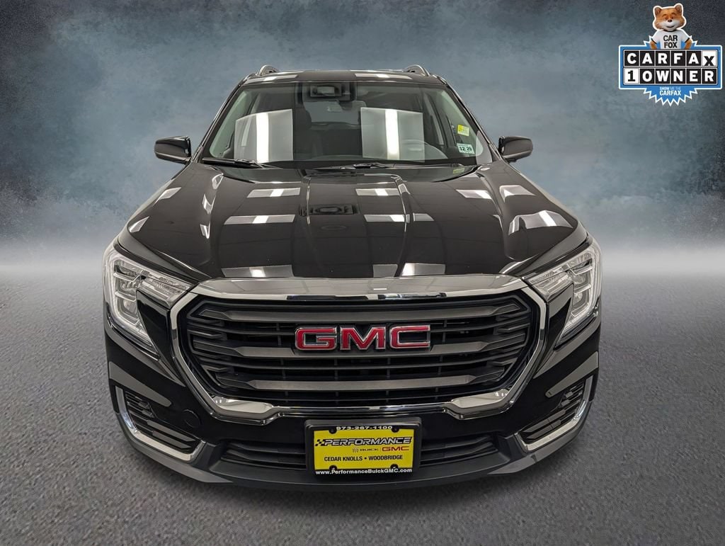 Used 2024 GMC Terrain SLE SUV