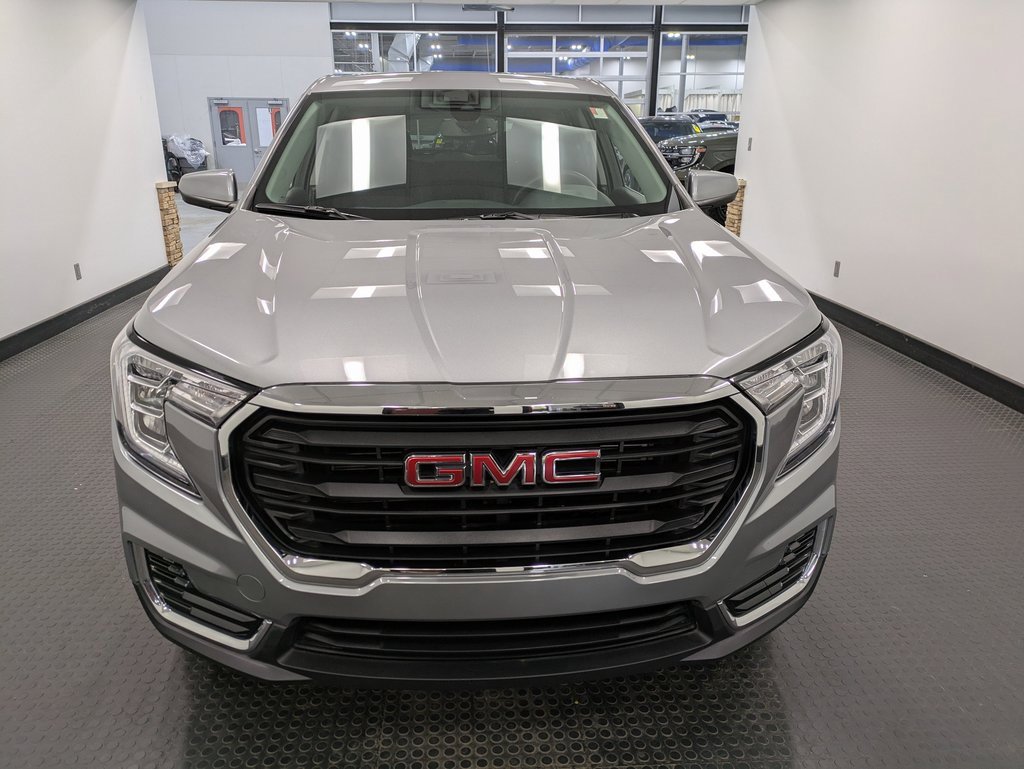 2024 Gmc Terrain SLE photo 2