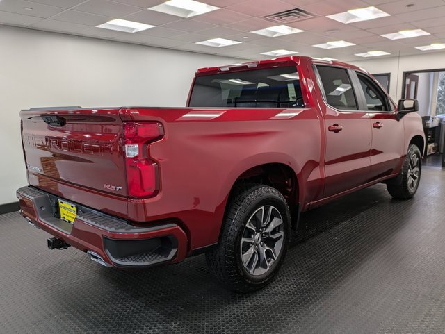 2024 Chevrolet Silverado 1500 RST photo 4