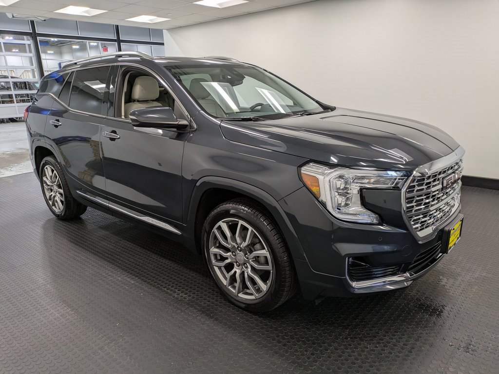 2022 Gmc Terrain Denali photo 3