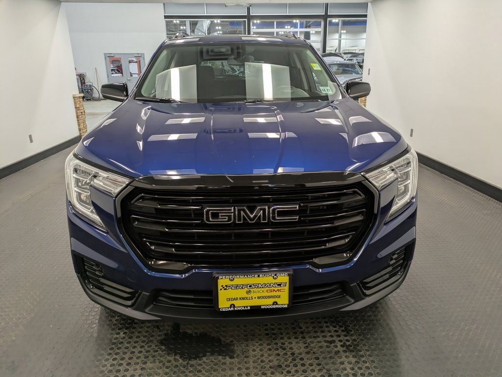 Used 2023 GMC Terrain SLE SUV