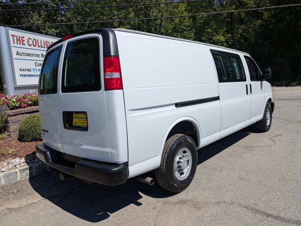 2019 Chevrolet Express 2500 Cargo Van photo 2