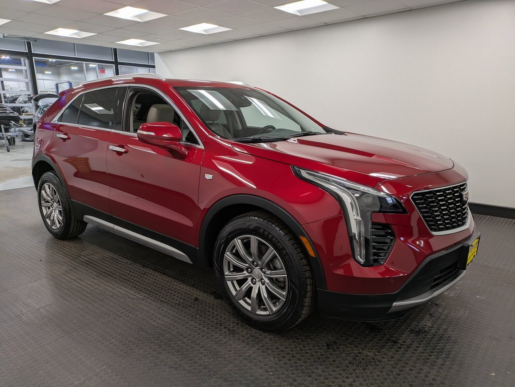 2021 Cadillac XT4 Premium Luxury photo 3