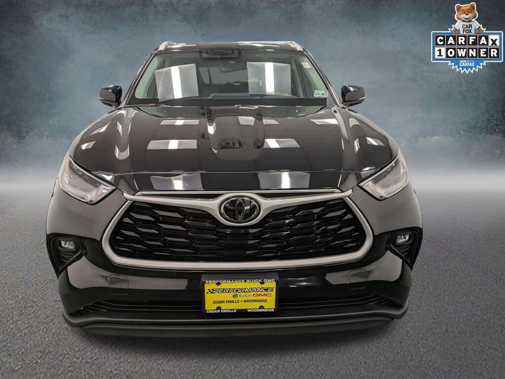 Used 2023 Toyota Highlander L SUV