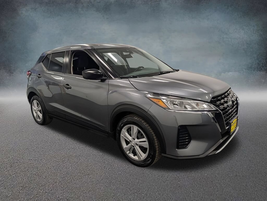 Used 2024 Nissan Kicks S Xtronic CVT SUV
