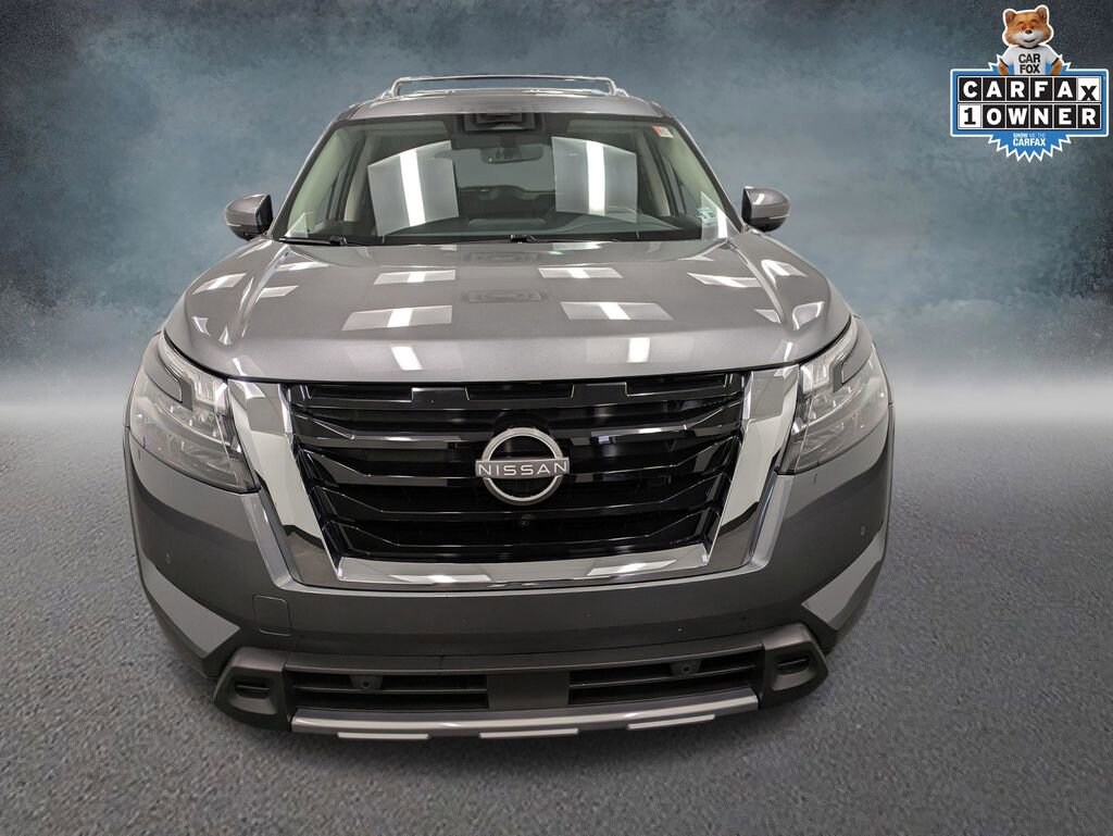 Used 2025 Nissan Pathfinder SL SUV