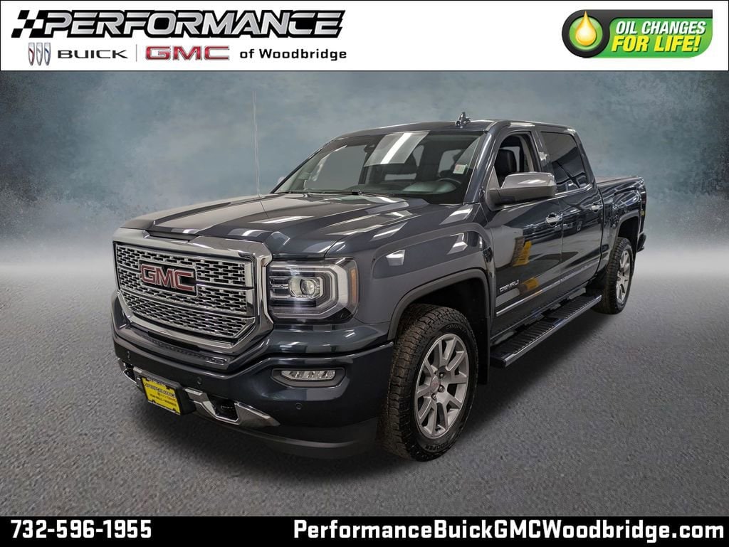 2018 GMC Sierra 4WD Crew Cab Short Box's photo