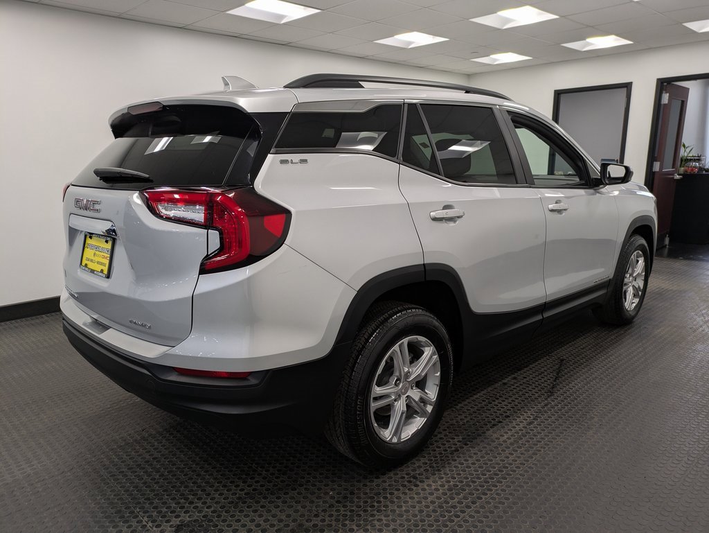 2022 Gmc Terrain SLE photo 4