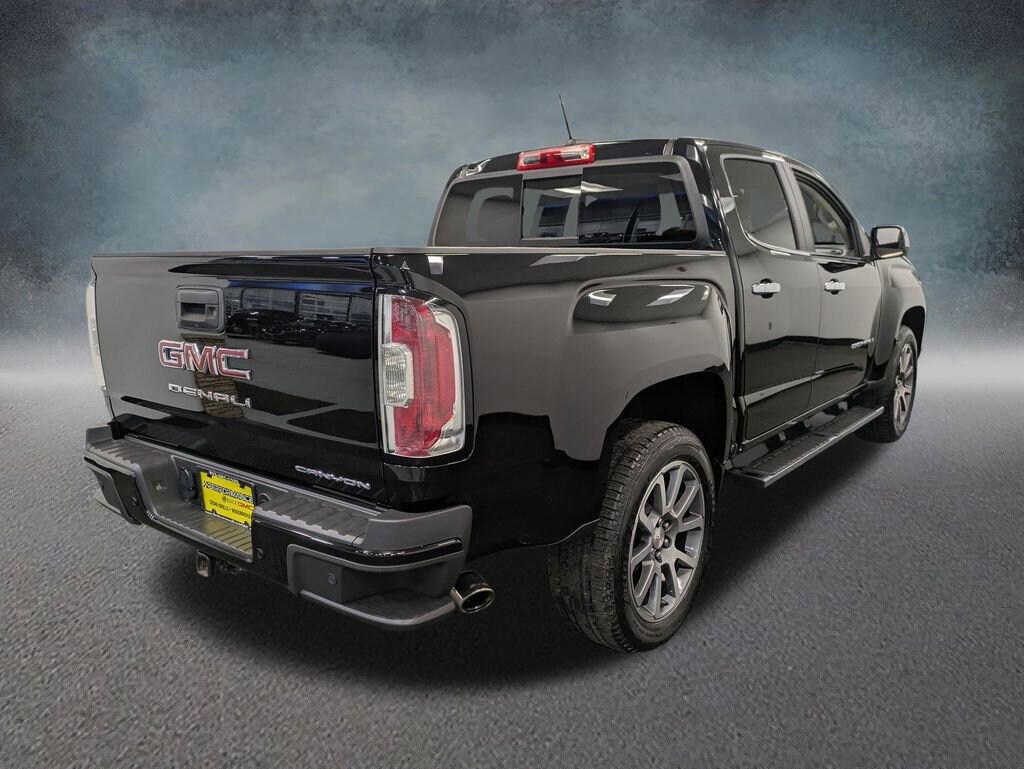 Used 2022 GMC Canyon Denali Truck Crew Cab