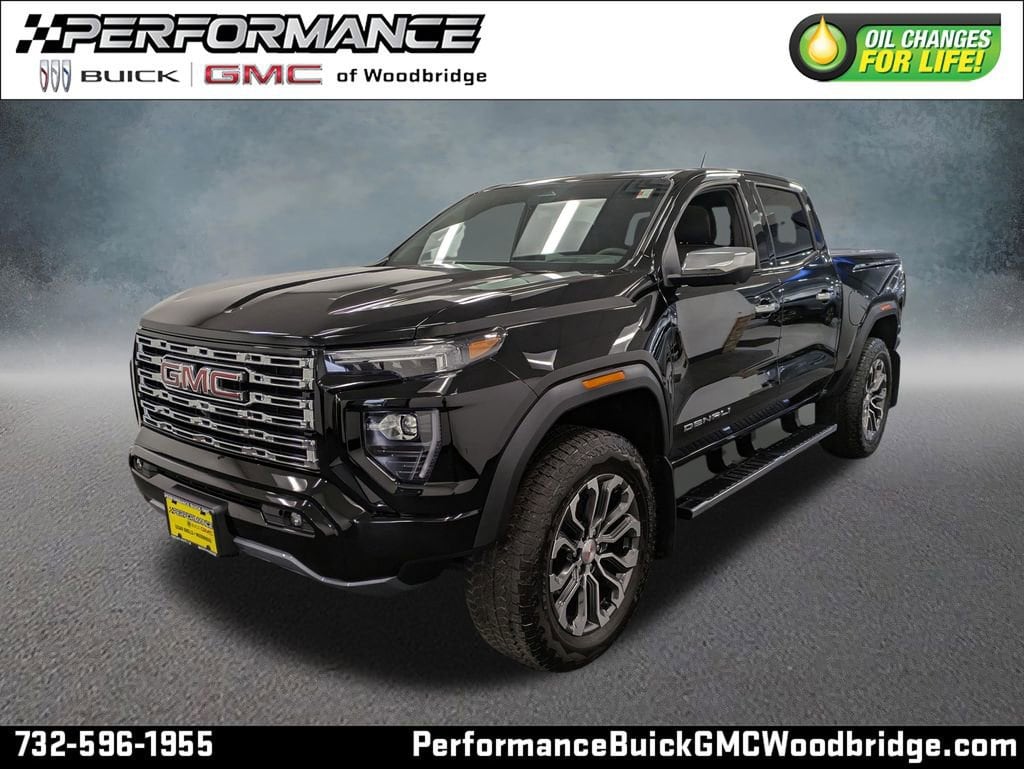 2025 GMC Canyon Denali 4WD Crew Cab Short Box's photo