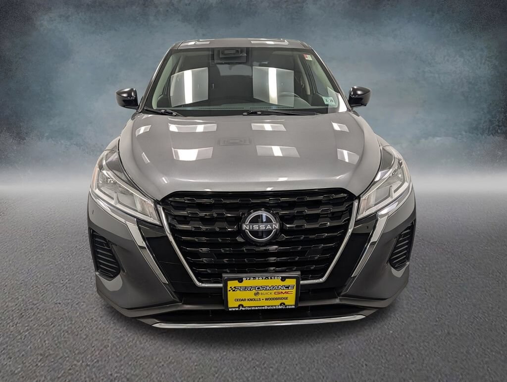 Used 2024 Nissan Kicks S Xtronic CVT SUV