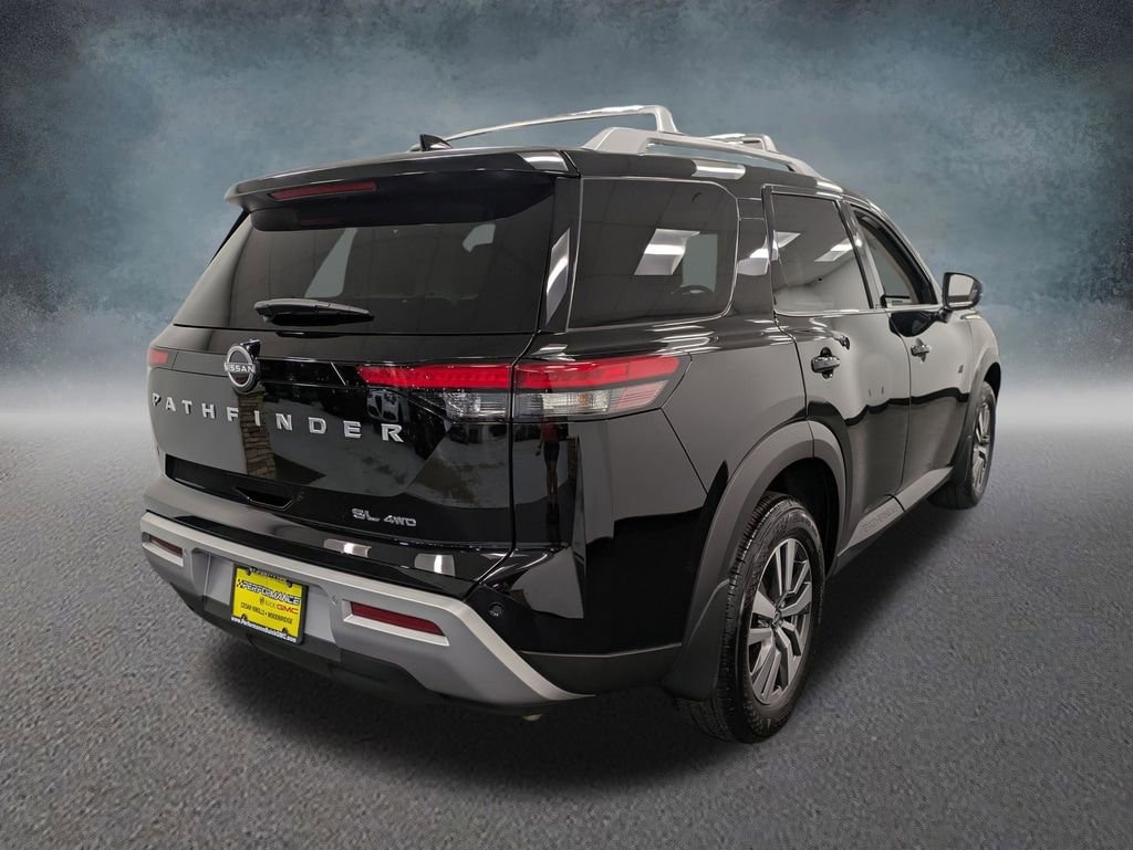 Used 2025 Nissan Pathfinder SL SUV