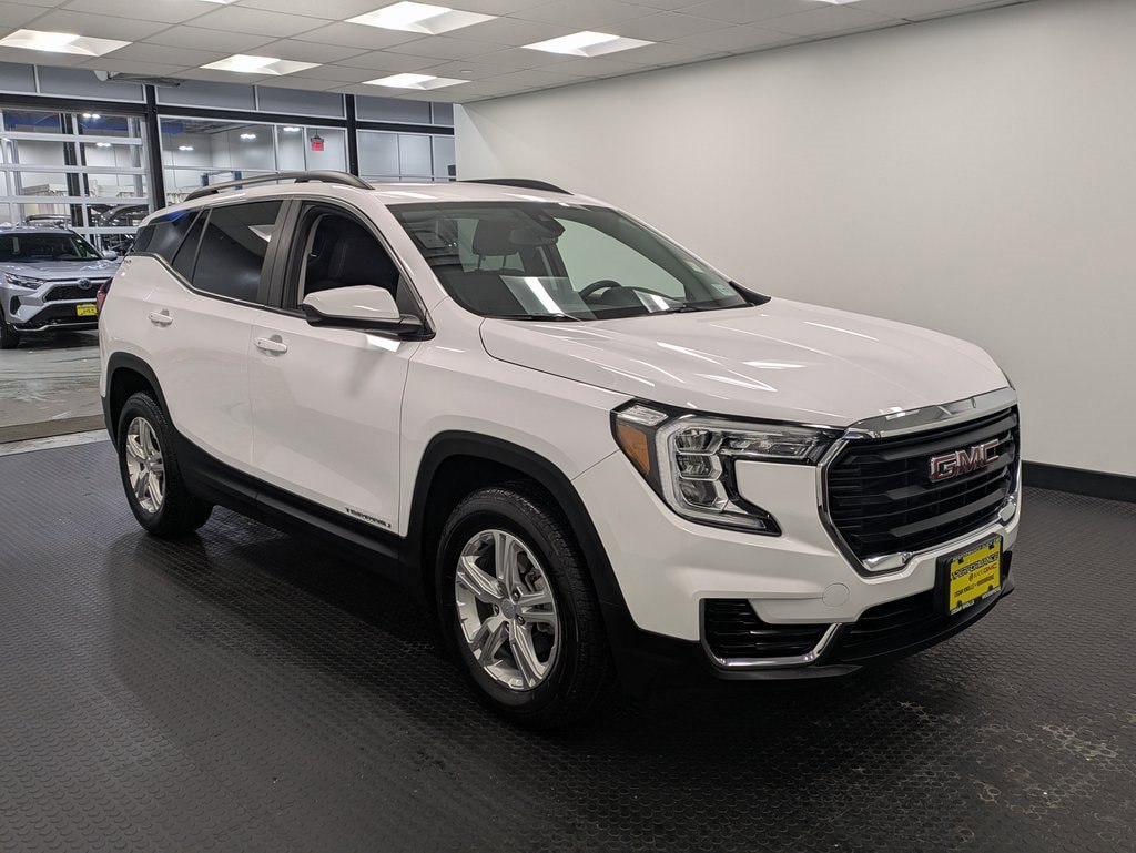 Used 2022 GMC Terrain SLE SUV
