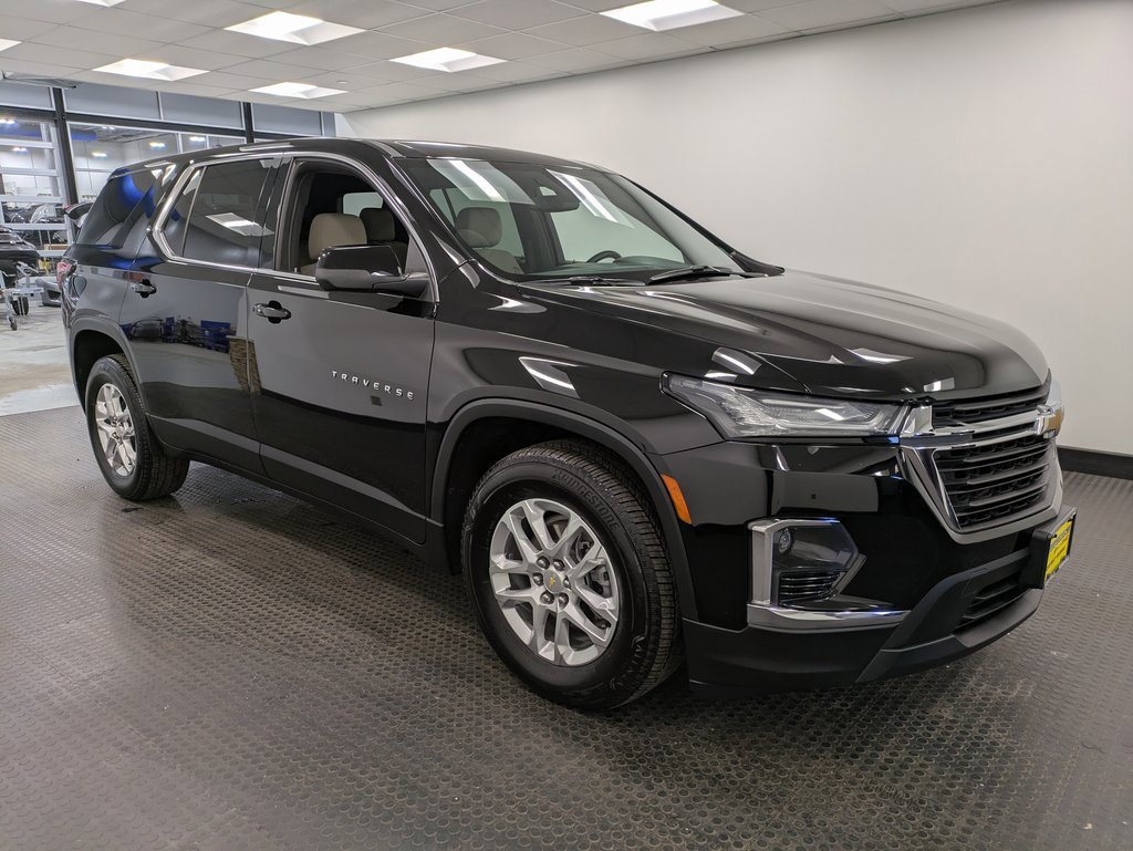 2022 Chevrolet Traverse 1LS photo 3