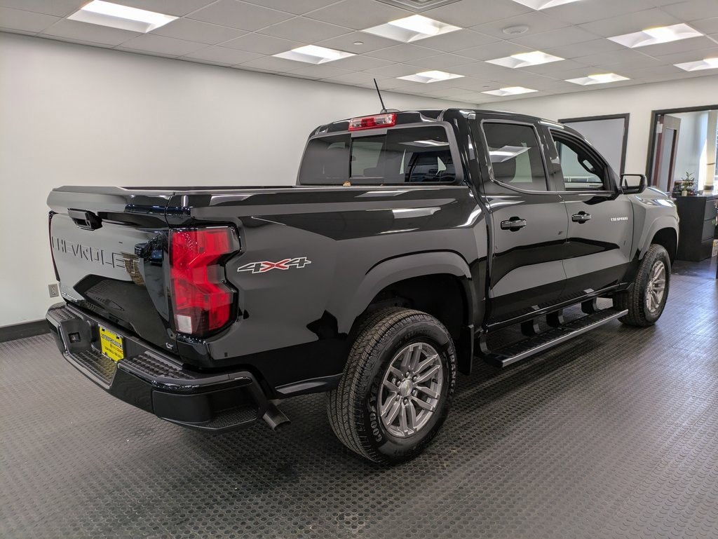 Used 2023 Chevrolet Colorado LT Truck Crew Cab