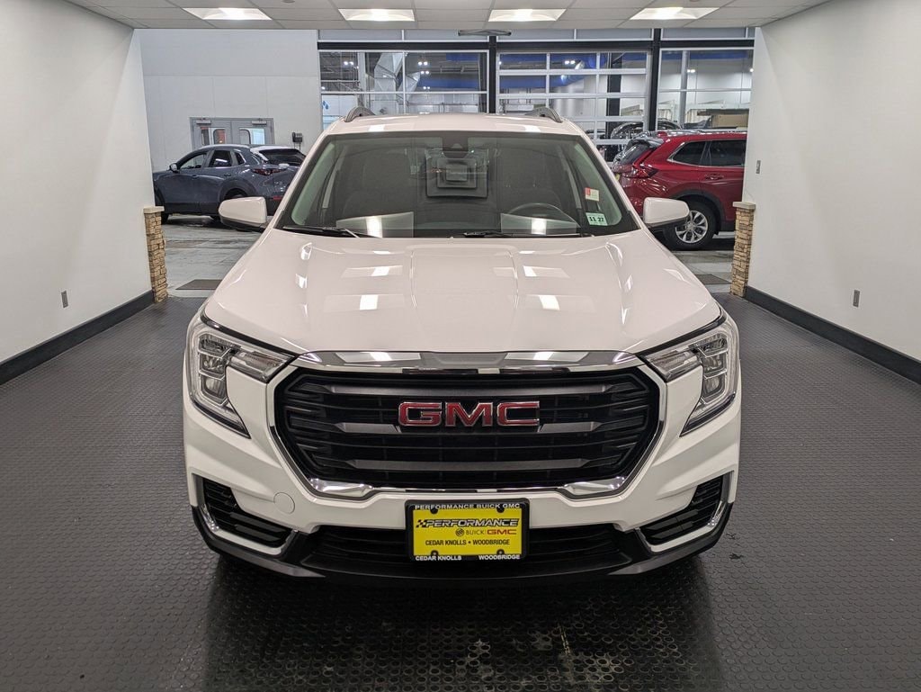 Used 2022 GMC Terrain SLE SUV