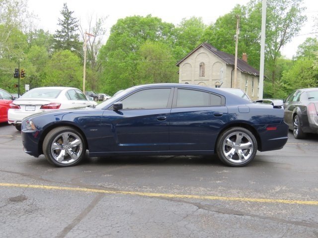 2013 Dodge Charger side.jpg Dodge Charger