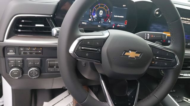 2026 Chevrolet Suburban Premier - Photo 17