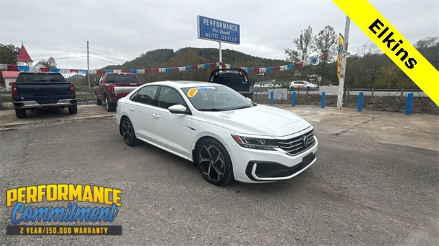 2022 Volkswagen Passat R-Line