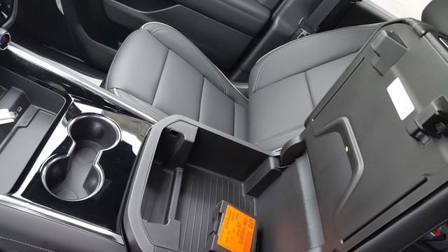 2026 Chevrolet Suburban Premier - Photo 20