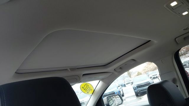 2022 GMC Acadia Denali - Photo 27