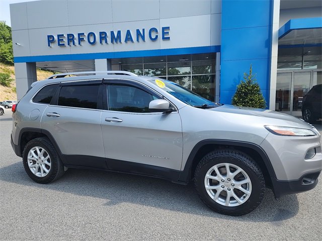 Used 2016 Jeep Cherokee Latitude with VIN 1C4PJMCB3GW277295 for sale in Elkins, WV