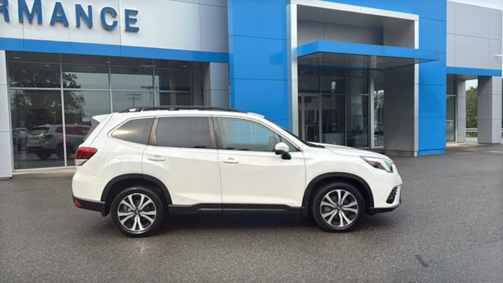 Used 2023 Subaru Forester Limited SUV