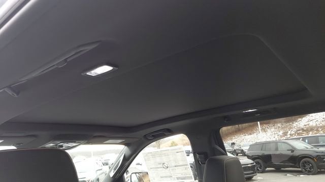 2026 Chevrolet Suburban Premier - Photo 24