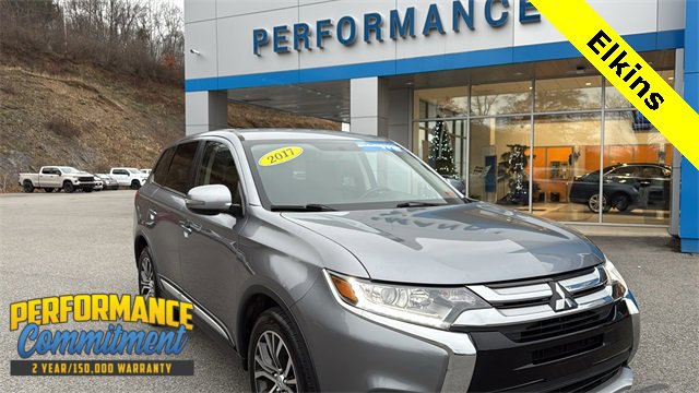 2017 Mitsubishi Outlander SE's photo