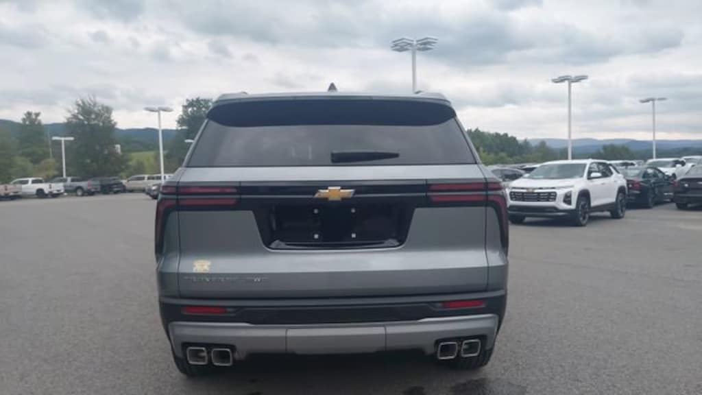 New 2027 Chevrolet Traverse LT SUV