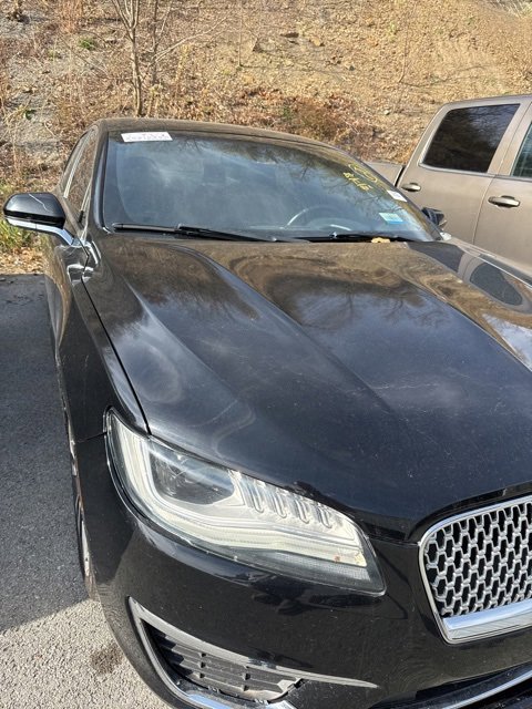 2017 Lincoln MKZ Reserve photo 3