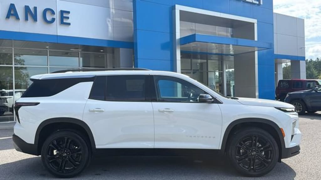 New 2026 Chevrolet Traverse LT SUV