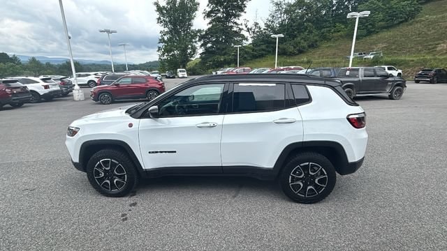2025 Jeep Compass Trailhawk - Photo 6