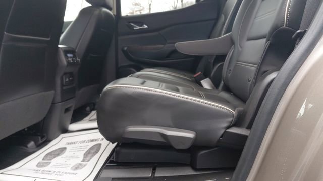 2022 GMC Acadia Denali - Photo 24
