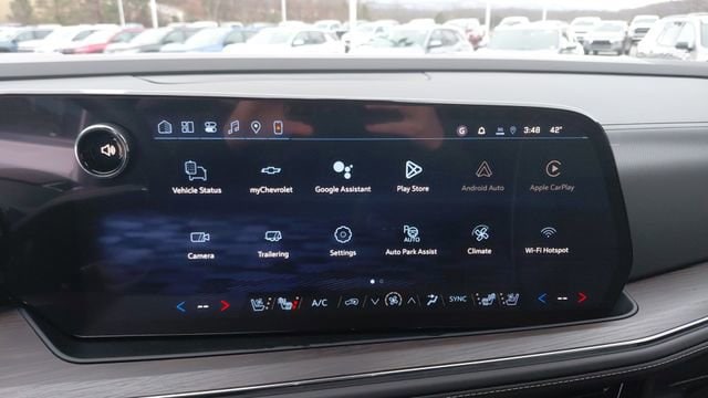 2026 Chevrolet Suburban Premier - Photo 18