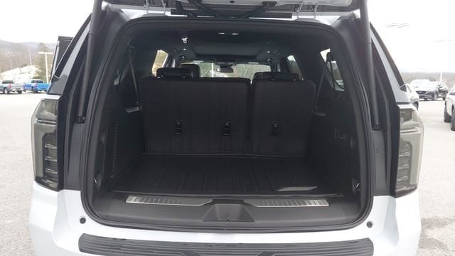 2026 Chevrolet Suburban Premier - Photo 27