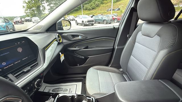 2025 Chevrolet Trax LT - Photo 20