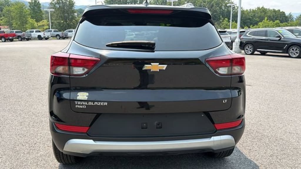 Used 2025 Chevrolet Trailblazer LT SUV
