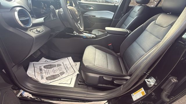 2026 Chevrolet Trax LT - Photo 13