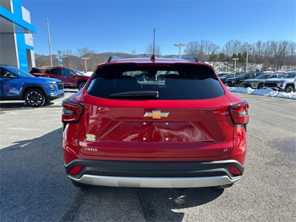New 2026 Chevrolet Trax LT SUV