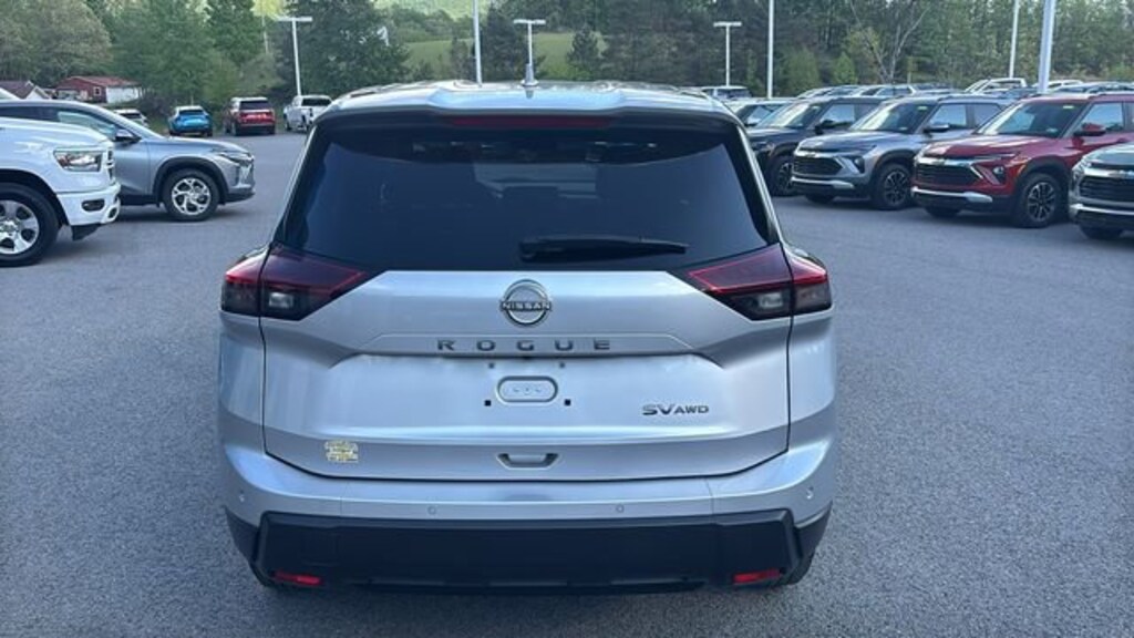 Used 2024 Nissan Rogue SV Intelligent AWD SUV