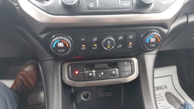 2022 GMC Acadia Denali - Photo 20