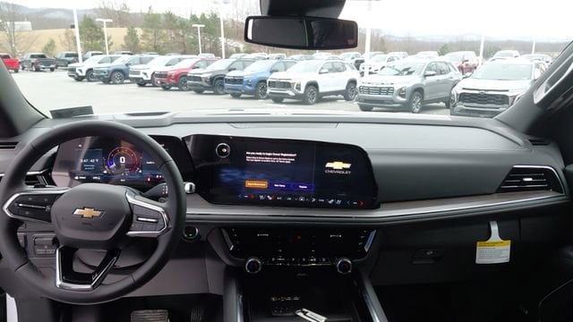 2026 Chevrolet Suburban Premier - Photo 14
