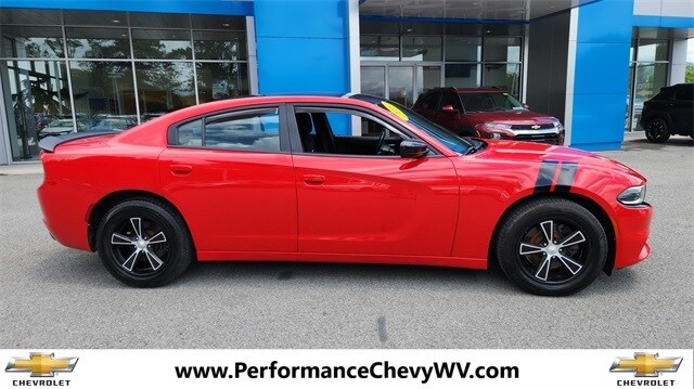 Used 2017 Dodge Charger SE with VIN 2C3CDXFG6HH557702 for sale in Elkins, WV