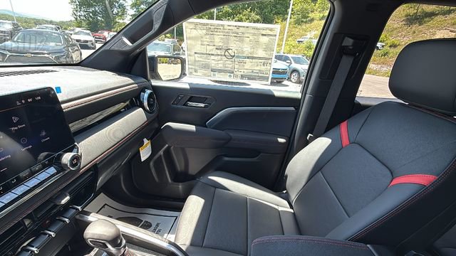 2026 Chevrolet Colorado Z71 - Photo 21