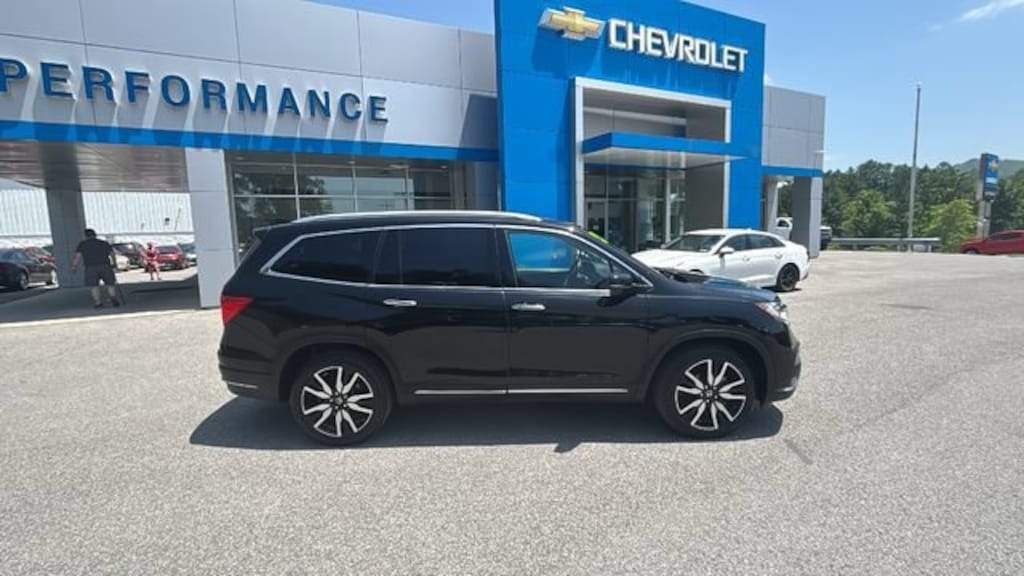Used 2022 Honda Pilot AWD Elite SUV
