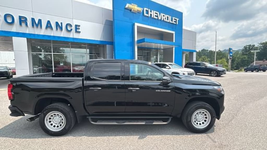 Used 2026 Chevrolet Colorado WT Truck Crew Cab