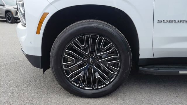 2026 Chevrolet Suburban Premier - Photo 10