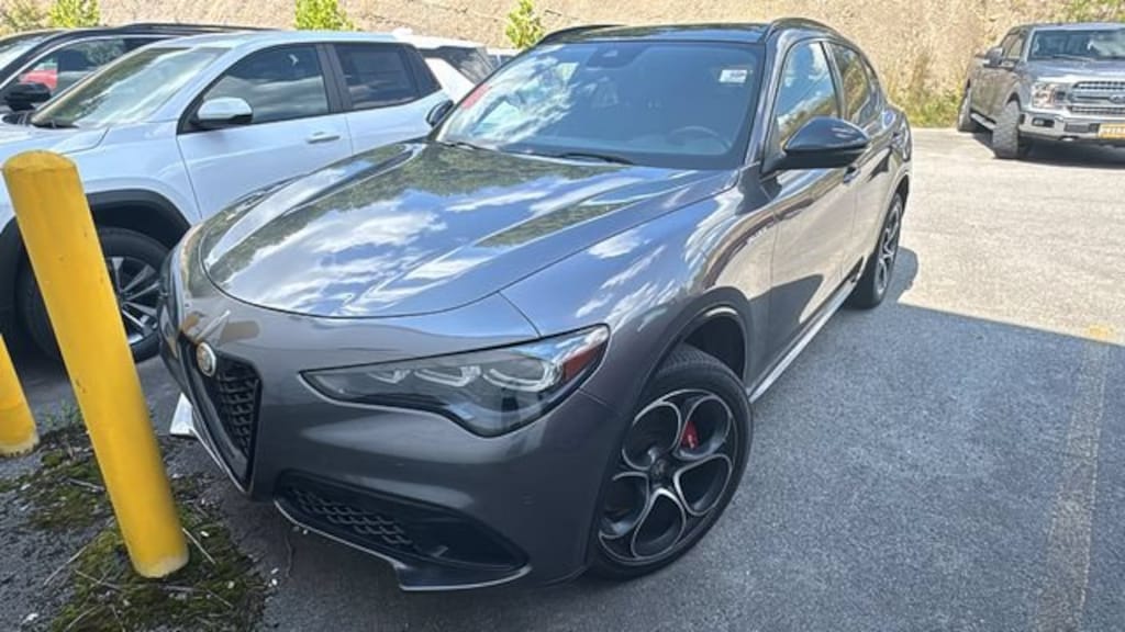 Used 2024 Alfa Romeo Stelvio Veloce AWD SUV