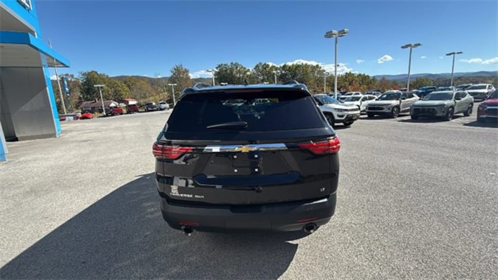 Certified 2022 Chevrolet Traverse LT Cloth SUV